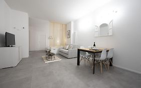 Getthekey Lenzi Suites